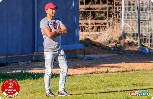 יכול להיות מרוצה. אייל גולן (יוסי סוריק)